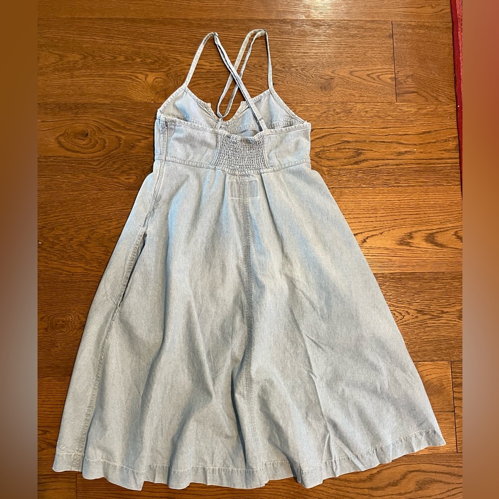 Levi’s Chambray Midi Dress in Light Blue Denim. Size S - Picture 2 of 7